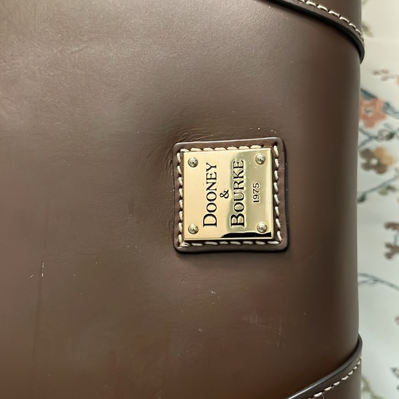 dooney & bourke purse - Picture 8 of 8